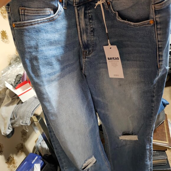 Bayeas Butt Lifting Distressed BYT5168 size 14W Petite - Picture 11 of 16